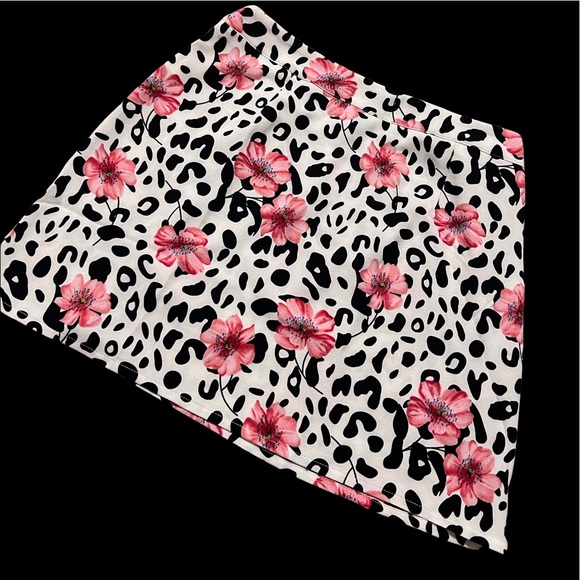 Leopard print Floral mini skirt - Picture 2 of 4